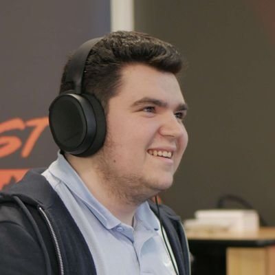 23 ans | Salut, Terry main, voilà
Ça aime bien Inazuma et DB ici
