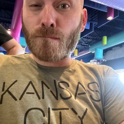 coreyalansworld's profile picture. Probably listening to Paramore right now.