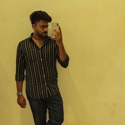Abhayadev05's profile picture. 😃