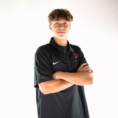 16 year old sports graphic designer and photographer 🎨//SCASD athletics media 💻//Lions 24/7 intern 🦁//commissions available 🤳