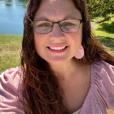 Positive_Paulie's profile picture. 25 yrs of teaching! Northwest-Go Bearcats! WI born & raised now living in MO #clearthelist #teachersofX Mom of child #diabetestype1. Life is never dull!