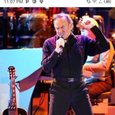 This is the official Neil Diamond Twitter page. All Tweets are from Neil Diamond personally.