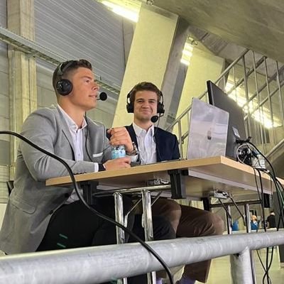 jan_he12's profile picture. ✨ irgendwas mit Medien ✨ -
verdient sein Geld teilweise mit lustig sein im Internet