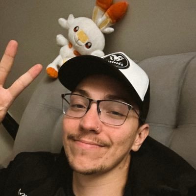 O tal do Youtuber de Haikyuu.

Gerente de Licenciamento de Animes como:
Naruto, Dragon Ball, One Piece, Os Cavaleiros do Zodíaco, Digimon, Bleach, HxH e Jojo