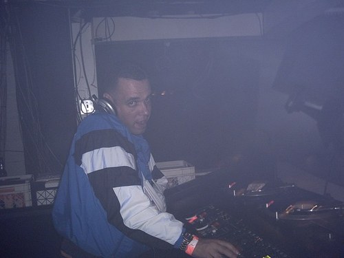 DjRicardoS1's profile picture. Music Heals the Pain!