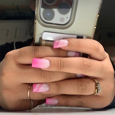 29 🇲🇽💋| Wife 💍🌈 | Licensed Nail Tech 💅🏼 9 years experience | Home Based 🏠 | San Jose, CA 🌴| Dog Mom 🐶 | Cancer ♋️ | IG: @nailsby_jackiee