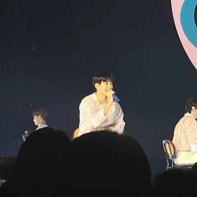 qkrkska1's profile picture. 소리 ** 질러