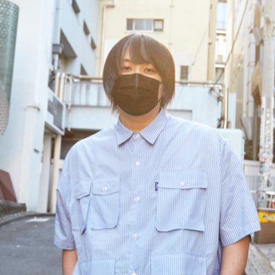 YouTubeやってます!Kevin's English Roomのメンバーで企画や編集など全般担当してます。歌うことが好きです。