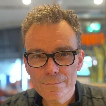 markelawhiteley's profile picture. folk devil/musician/writer-journalist/counsellor/recovery coach.