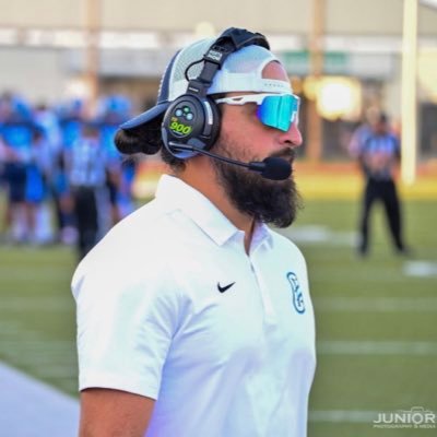 Husband and father of 2 | CC CARROLL | Outside LBs & Special Teams Coordinator | Boys Basketball | Boys and Girls Sprints/Hurdles | THSCA ROCK Mentee 2024