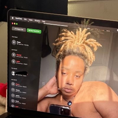 insta: salettarius | UT Austin ‘26| black queer multimedia artist ! ♐︎♌︎♒︎