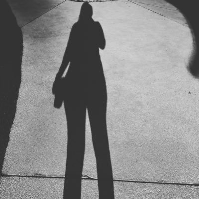 Buzzziakaphly's profile picture. Free Spirit & Entrepreneur.