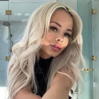 AlianKate's profile picture. Am a businesswoman