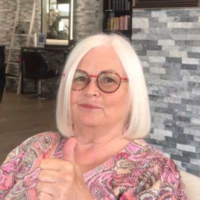 Pokkitörmältä tähyilevä lääkäri emerita ja vihreä maailmanparantaja. X:ssä aktiivinen seuraaja, postaukset enimmäkseen Fb ja Insta.