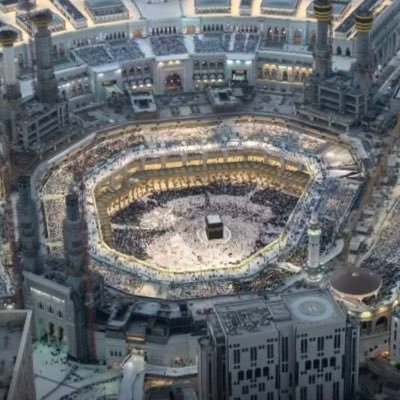 J25i1's profile picture. 