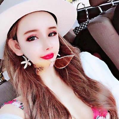 QLing44700's profile picture. 我擔心你會假裝你很關心，因為你害怕我會給你一個現成的故事。