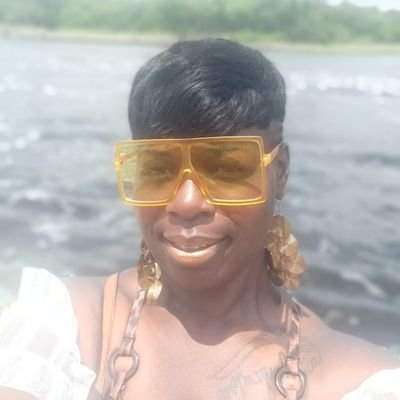 TaylorBoyzMomm's profile picture. 