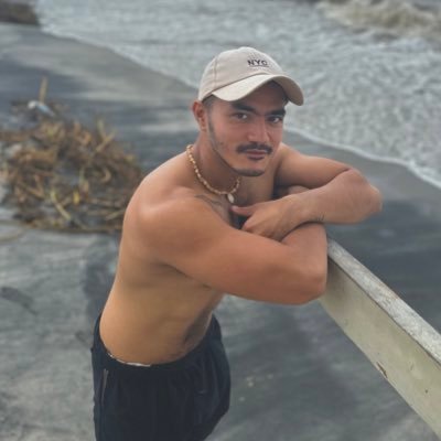 It’s easy to fall in love, but to stay in love is another thing.💐 🇵🇭🇺🇸