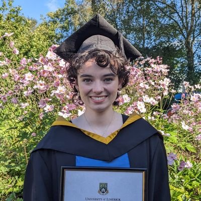 PhD researcher and chartered physiotherapist (funded by Research Ireland)
Intergenerational movement to music 💃