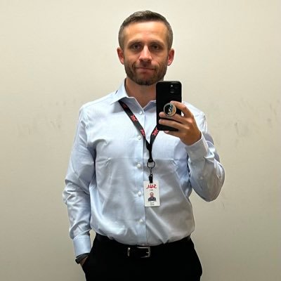 Expert chess player, streamer, interested in self improvement, learning and crypto. #chesspunks Find me on https://t.co/HTJfbb92PL