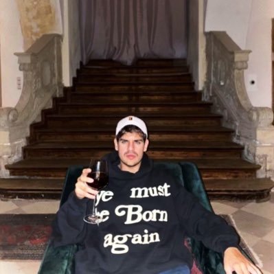 bobaysapphire's profile picture. 🪐