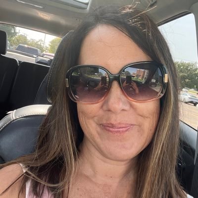 Wife, mom of 3, on the go, educational occupational therapist