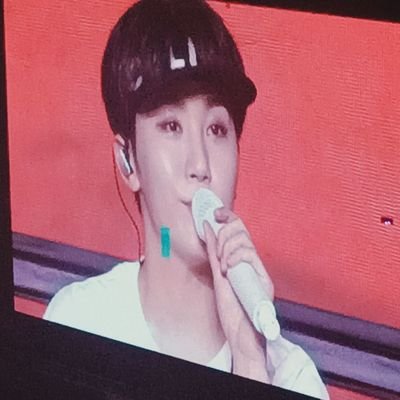 when the world is so mean to you, i hope we can stay by your side.
23 I 01