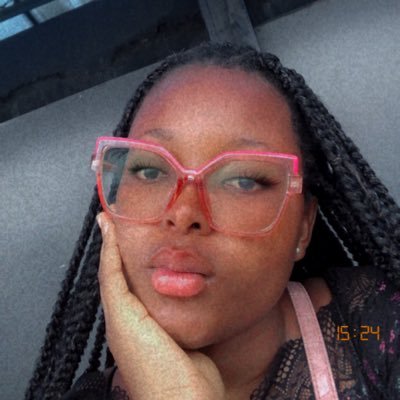 __foluwake's profile picture. Biochemist | Chelsea fan | Just here for vibesssssss😚| foodie | Patronize me abeggg🙏🏻🙏🏻