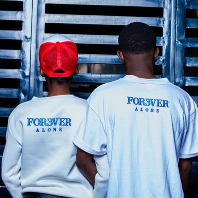 Former class group leader
Comedian
Social Media Influencer☺
Works at Maluju oil company🛢️
Maneja at House of Zwide 🏨
Hurai Mufe Funeral Services