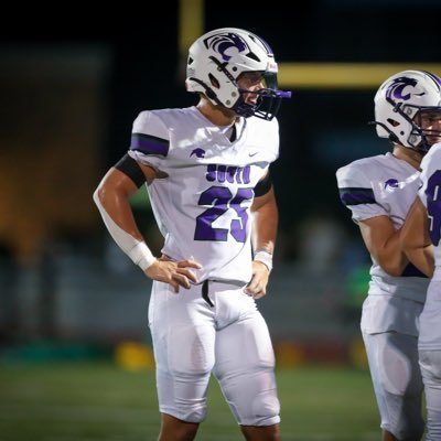 St. Pius X (KC) | ‘26 | GPA: 4.0 | OLB/ EDGE | 6’3 | 210 | 78.5” wingspan | ACT:33 | Vert: 37.6