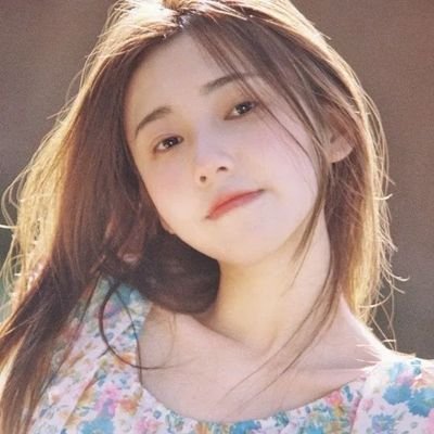 皆さんにお会いできて嬉しいです、『私に注目してください』
