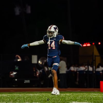 Manvel High School 25’ |Safety| 5’11 170lbs| 5.5 gpa| First Team All-District| phone: 713-429-7925| NCAA ID: 2404258626