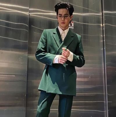 muslim ||
INFP || L-1485 🩶` live, laugh, love exo⁹ ✯
you make stray kids STAY ͡ ☆
~ sm ggs stan ♡ rosé & yuqi 🎀🩷