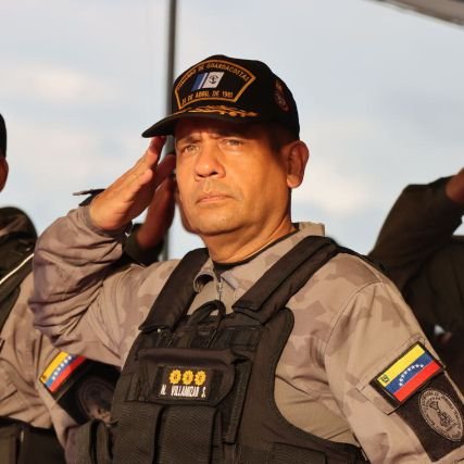 Marino de Guerra Venezolano - Comandante General de la Armada Bolivariana y Bicentenaria.
¡Solo Unidos Venceremos!