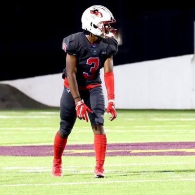 WR @skylinefb High School /2025/ WR/3.9 gpa/ 5’10 175