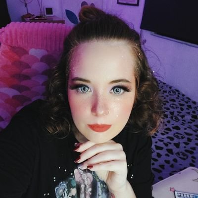 GamessMonii's profile picture. Chica que se dedica a pasar el rato entre videojuegos algunos con mucha experiencia y otros súper noob¡  No suelo jugar sola aunque hay excepciones 💜