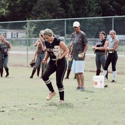 Class of 2027 • RHP/2B/1B • 4.0 GPA • Meek HS🧡🖤 3 Sport Athlete🥎🏐🏀  sadifarley8@gmail.com