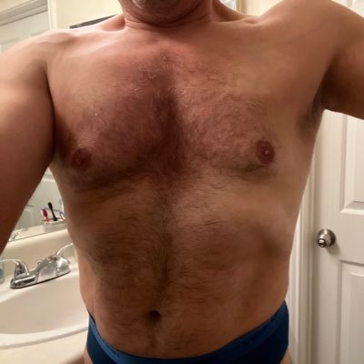 pedroaraspaf's profile picture. observando