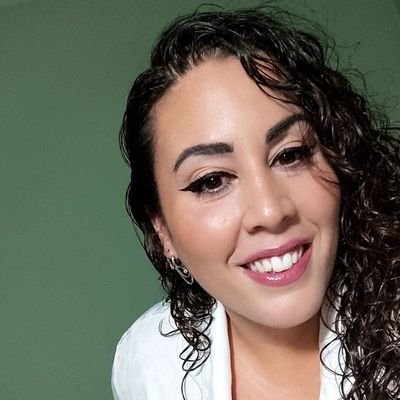 Cynthia3108's profile picture. Maquilladora 💄

Siempre pensando en verde... 💚