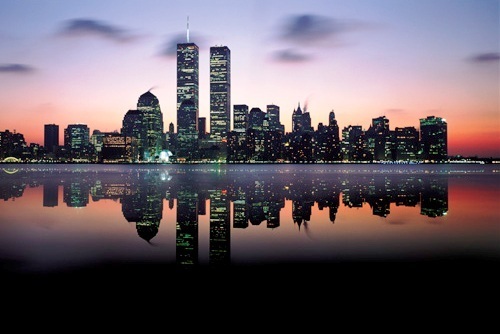 Remembering the people who lost their lifes during the attacks of 11th September 2001.  #9/11
