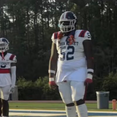a_banzzzzzzz's profile picture. Amon gill 2024 DT/DE/C/RG&LG/ 0⭐️@John Ehret High school |height6’1|Weight:295|2.9 GPA /Contact info savegagill123@gmail.com/ phone number 504-518-1169