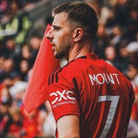 VyVy2402 (@vvy2402) 's Twitter Profile