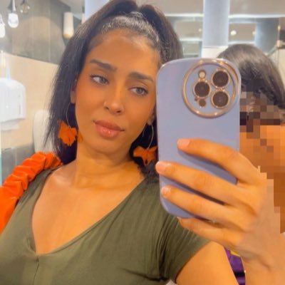AyatMarzog's profile picture. ♐️☀️ ♋️🌙 ♒️↑  just a daisy in full bloom. An aspiring pastry chef.  ALLAH.