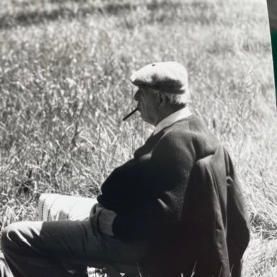 Mauryco_'s profile picture. 