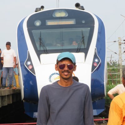 मराठी 🚩 | कडवट महाराष्ट्रीयन | Rail Enthusiast 🚂 | Consulatative Committee Member for Palghar Railway Station |