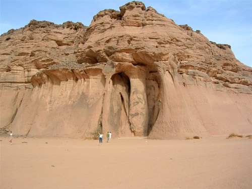 sharpvision_1's profile picture. I'm Mansol from Libya Specialist Engineering satellites worked in the oil company of Libya in Tripoli, I like to communicate with various segments of society,