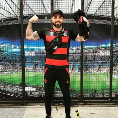 Uma vez Flamengo, Flamengo até morrer🔴⚫️ Urubu,Favela, Mulambo, somos todos , menos alguns.
Flamengo do asfalto, do morro, de Deus, do povo e do meu coração.