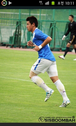 안녕하세요 축구선수 이성현입니다.