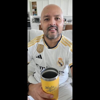 Un bogotano amante del fútbol viviendo en Estados Unidos. Hincha de Independiente Santa Fe 🦁 ⚽ Real Madrid ⚽ Dallas Mavericks 🏀 Pittsburgh Steelers 🏈