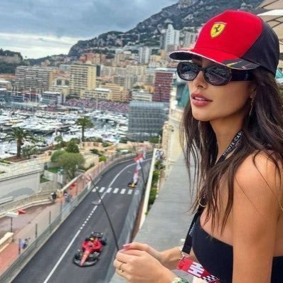 ar1esmoonn's profile picture. 1644rrari